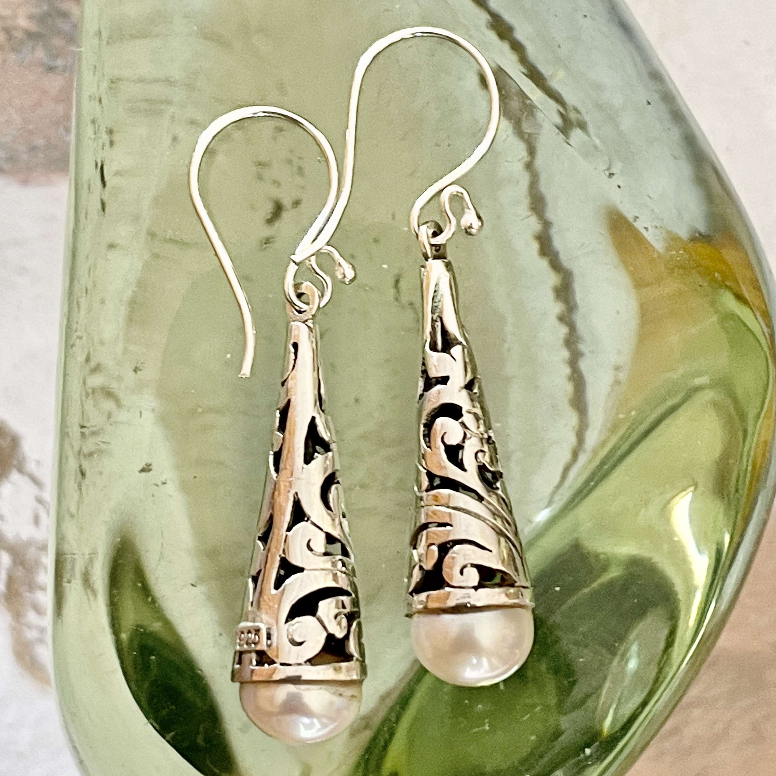 HANDMADE 925 BALI STERLING SILVER FILIGREE EARRINGS WITH FRESH WATER PEARL